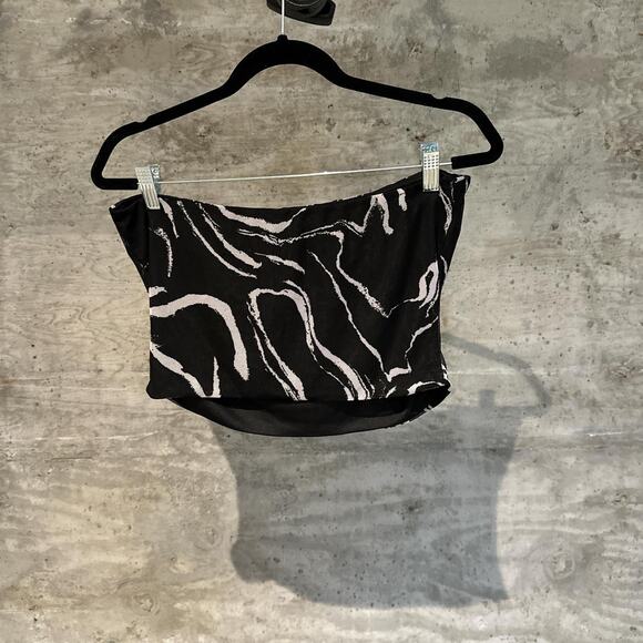 Urban Outfitters Size L Black and white swirl print crop tube top - Picture 2 of 4